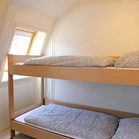Spacious Near Sea In