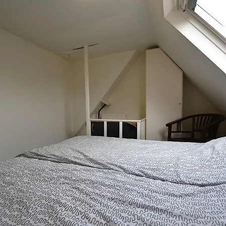 Spacious Near Sea In Dom wakacyjny Bergen